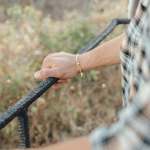 Armband als Erbskette hohl in Gelbgold 585 / 14 Karat, 20 cm lang, 6 mm breit, Gewicht ca. 12,6 g.