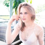 Ohrringe, Creolen, Weißgold 585 / 14K, Außendurchmesser 20 mm, Breite 2.7 mm, Gewicht ca. 4.8 g