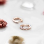 0,21 Karat Diamant Creolen, Rotgold 750 / 18K, Außendurchmesser 12.5 mm, Breite 1.4 mm, Gewicht ca. 1.7 g