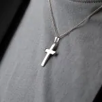 Anhänger Kreuz glanz , Weißgold 333 / 8K, Höhe 21 mm, Gewicht ca. 0,74 g