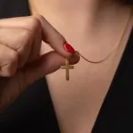 Anhänger Kreuz seidenmatt , Gelbgold 333 / 8K, Höhe 18 mm, Gewicht ca. 0,51 g
