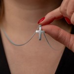 Anhänger Kreuz gesandelt/glanz/diam. , Weißgold 333 / 8K, Höhe 18 mm, Gewicht ca. 0,58 g