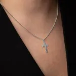 Anhänger Kreuz gesandelt/glanz/diam. , Weißgold 333 / 8K, Höhe 18 mm, Gewicht ca. 0,58 g