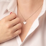 Anhänger Gravurplatte herzform bandmatt , Weißgold 585 / 14K, Höhe 12 mm, Gewicht ca. 1,37 g