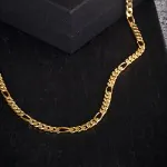 Armband als Figarokette diamantiert in Gelbgold 750 / 18K, 22 cm lang, 4,3 mm breit, Gewicht ca. 12.5 g.