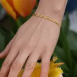 Armband als Zwillingspanzerkette in Gelbgold 585 / 14K, 19 cm lang, 2,9 mm breit, Gewicht ca. 2.4 g.