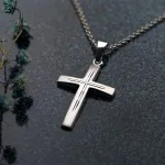 Anhänger Kreuz seidenmatt Weißgold