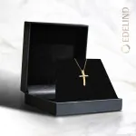 Diamantanhänger in 0,03 Karat, Gelbgold 585 / 14 Karat, mit einer 585ger Goldkette in 45 (42+3) cm lang, Gewicht ca. 2 g.