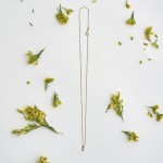 Diamantanhänger in 0,10 Karat, Gelbgold 585 / 14 Karat, mit einer 585ger Goldkette in 42 cm lang, 0,8 mm breit, Gewicht ca. 2,03 g.