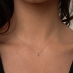 Diamantanhänger in 0,10 Karat, Weißgold 750 / 18 Karat, mit einer 750ger Goldkette in 42 cm lang, Gewicht ca. 1,04 g.