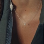 Diamantanhänger in 0,05 Karat, Weißgold 750 / 18 Karat, mit einer 750ger Goldkette in 42 cm lang, Gewicht ca. 0,97 g.