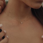 Diamantanhänger in 0,20 Karat, Gelbgold 585 / 14 Karat, mit einer 585ger Goldkette in 42 cm lang, Gewicht ca. 0,90 g.