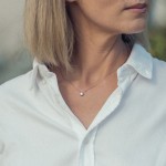 Diamantanhänger in 0,40 Karat mit GIA Zertifikat, Weißgold 750 / 18 Karat, mit einer 750ger Goldkette in 42 cm lang, Gewicht ca. 1,50 g.