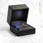 0,20 Karat Diamant Verlobungsring, Rotgold 750 / 18K, Weite 58 mm, Gewicht ca. 2.39 g.