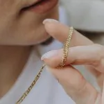 Goldkette als Zwillingspanzerkette in Gelbgold 585 / 14K, 45 cm lang, 3,9 mm Breit, Gewicht ca. 4.5 g.