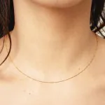 Goldkette als Singapurkette in Gelbgold 333 / 8K, 42 cm lang, 1 mm breit, Gewicht ca. 0.7 g.