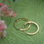 Goldene Creolen, Gelbgold in 1.5 mm eckig
