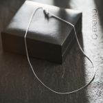 Goldkette als Ankerkette rund in Weißgold 585 / 14K, 55 cm lang, 0,8 mm Breit, Gewicht ca. 1.1 g.