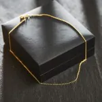 Goldkette als Ankerkette diamantiert in Gelbgold 375 / 9K, 80 cm lang, 1,3 mm breit, Gewicht ca. 3.9 g.
