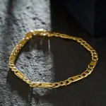 Armband als Fantasiekette in Gelbgold 585 / 14 K, 22 cm lang, 5,2mm breit, Gewicht ca. 5.3 g.