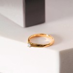 0,10 Karat Diamant Verlobungsring, Gelbgold 750 / 18K, Breite 2 mm, Weite 51 mm, Gewicht ca. 2.03 g.