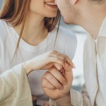 0,90 Karat Diamant Ring mit GIA Zertifikat, Gelbgold 585 / 14K, Breite 1,7 mm,Weite 55 mm, Gewicht ca. 3 g.