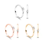 0,10 Karat Diamant Verlobungsring, Rotgold 750 / 18K, Breite 2 mm, Weite 52 mm, Gewicht ca. 1.97 g.