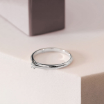 0,05 Karat Diamant Verlobungsring, Weißgold 750 / 18K, Weite 58 mm, Gewicht ca. 1.48 g.