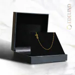 Goldkette als Singapurkette in Gelbgold 750 / 18 Karat, 70 cm lang, 1 mm breit, Gewicht ca. 1,9 g.