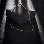 Goldkette als Ankerkette rund in Gelbgold 585 / 14K, 36 cm lang, 1,3 mm breit, Gewicht ca. 2.1 g.
