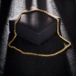 Goldkette als Panzerkette flach in Gelbgold 585 / 14K, 50 cm lang, 4,7 mm breit, Gewicht ca. 28.4 g.