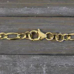 Armband als Figarokette in Gelbgold 333 / 8 Karat, 17 cm lang, 3.1 mm breit, Gewicht ca. 2,1 g.