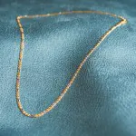 Goldkette als Panzerstegkette in Bicolor Gelbgold / Weißgold 333 / 8K, 60 cm lang, 2,5 mm breit, Gewicht ca. 5.7 g.