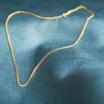Goldkette als Zwillingspanzerkette in Gelbgold 333 / 8K, 42 cm lang, 2,1 mm breit, Gewicht ca. 2.4 g.
