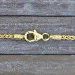 Armband als Zopfkette in Gelbgold 333 / 8 K, 22 cm lang, 2,5mm breit, Gewicht ca. 4.8 g.