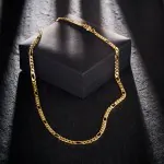 Goldkette als Figarokette diamantiert in Gelbgold 333 / 8K, 45 cm lang, 4,3 mm breit, Gewicht ca. 16.5 g.