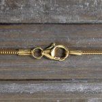 Goldkette als Schlangenkette in Gelbgold 333 / 8K, 45 cm lang, 1,2 mm breit, Gewicht ca. 3.3 g.