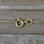 Goldkette als Schlangenkette diamantiert in Gelbgold 333 / 8K, 50 cm lang, 0,8 mm breit, Gewicht ca. 2.7 g.