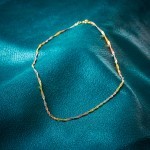 Goldkette als Singapurkette Tricolor in Gelbgold / Weißgold / Rotgold 333 / 8K, 50 cm lang, 2,4 mm breit, Gewicht ca. 3.6 g.