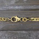 Goldkette als Singapurkette in Gelbgold 333 / 8K, 42 cm lang, 2,9 mm breit, Gewicht ca. 5.3 g.
