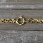 Goldkette als Kordelkette hohl Leichtversion in Gelbgold 333 / 8 Karat, 42 cm lang, 3.3 mm breit, Gewicht ca. 4,3 g.