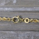 Armband als Kordelkette hohl in Gelbgold 333 / 8K, 18,5 cm lang, 3,3 mm breit, Gewicht ca. 2.8 g.