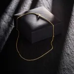 Goldkette als S-Panzerkette in Gelbgold 585 / 14K, 45 cm lang, 1,3 mm breit, Gewicht ca. 2.2 g.