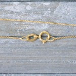 Goldkette als Ankerkette rund in Gelbgold 375 / 9K, 36 cm lang, 0,8 mm breit, Gewicht ca. 0.7 g.