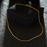 Goldkette als Ankerkette rund in Gelbgold 375 / 9K, 36 cm lang, 2 mm breit, Gewicht ca. 3.4 g.
