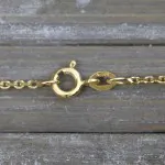 Goldkette als Ankerkette diamantiert in Gelbgold 375 / 9K, 38 cm lang, 1,7 mm breit, Gewicht ca. 3 g.