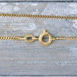 Goldkette als Panzerkette flach in Gelbgold 375 / 9K, 45 cm lang, 1,4 mm breit, Gewicht ca. 2.5 g.