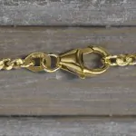 Goldkette als Panzerkette weit in Gelbgold 375 / 9 Karat, 100 cm lang, 2.6 mm breit, Gewicht ca. 6.5 g.