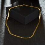Goldkette als Herringbone Kette in Gelbgold 375 / 9K, 45 cm lang, 3,8 mm breit, Gewicht ca. 3.9 g.