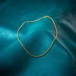 Goldkette als Schlangenkette in Gelbgold 375 / 9K, 85 cm lang, 1,4 mm breit, Gewicht ca. 7.0 g.